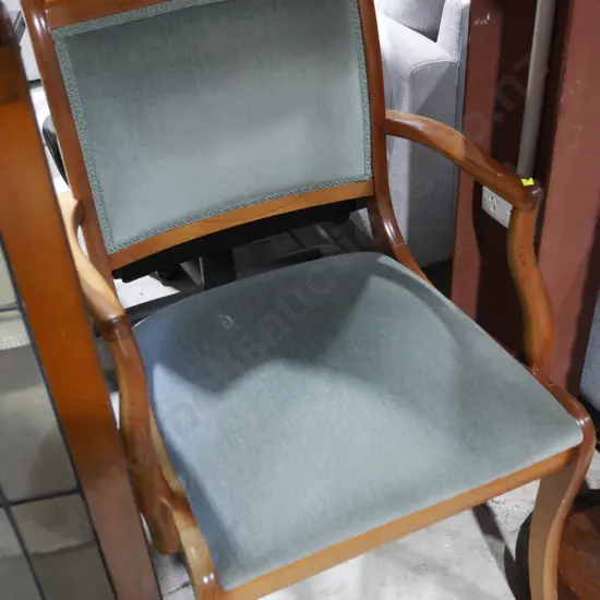 Carver chair