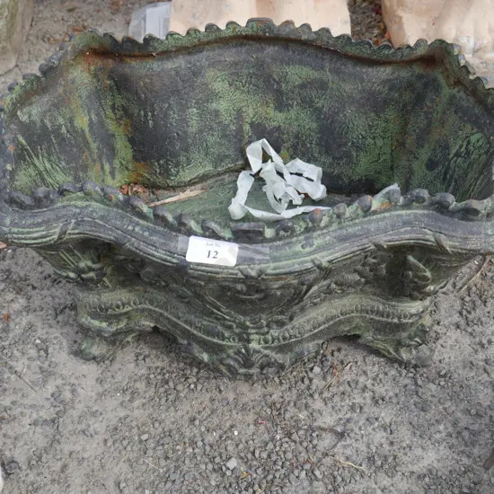 Green cast iron planter