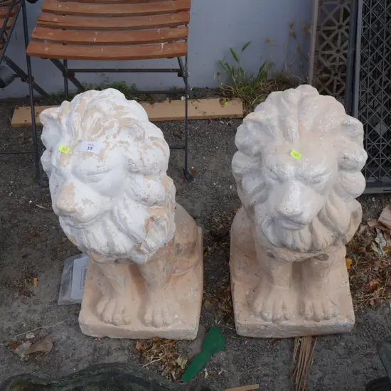 Pair of lions statues