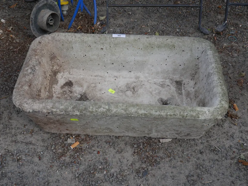 Concrete bowl Image 1++