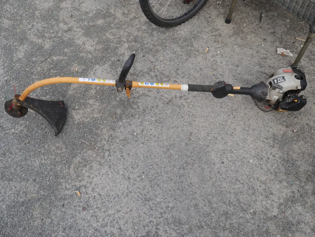 Ryobi weed eater Image 1++