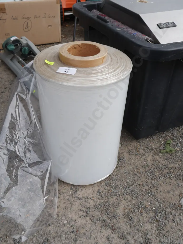 Roll of plastic Image 1++