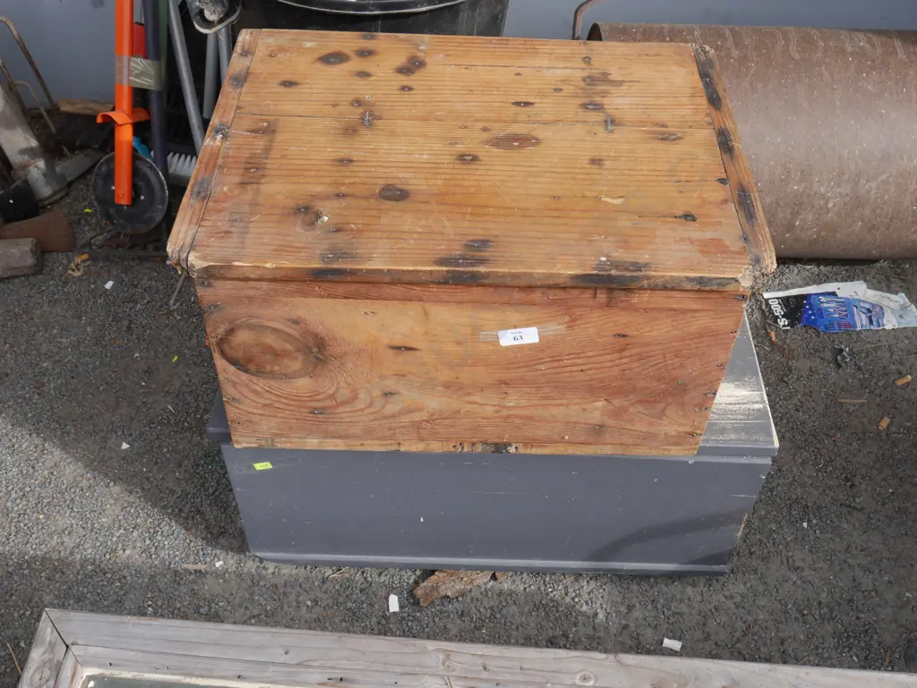 2 wooden trunks Image 1++