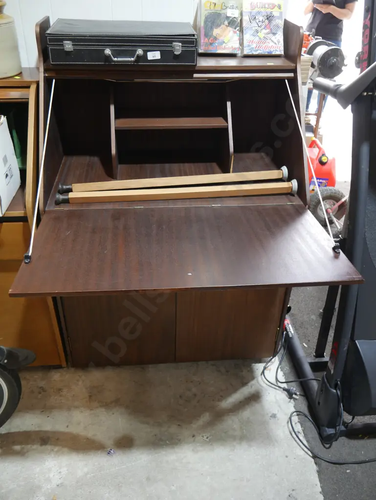 Dropfront desk Image 1++