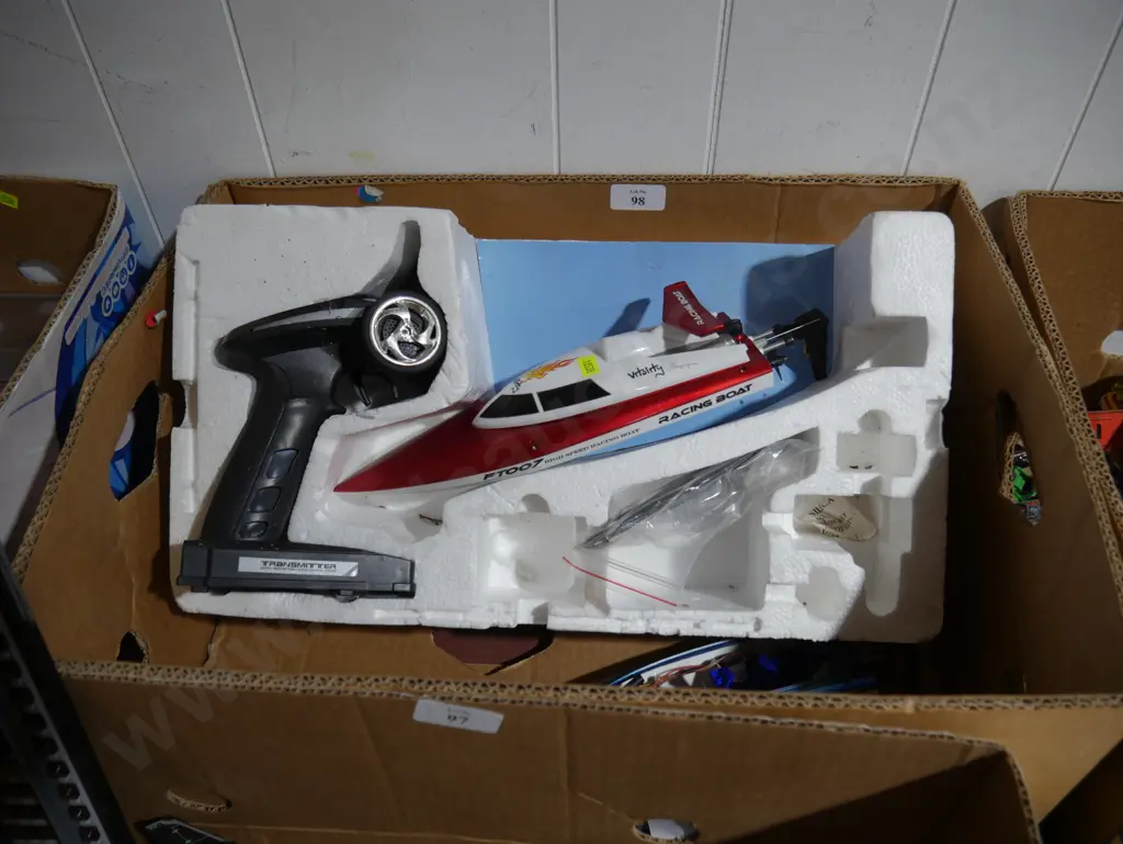 RC boat etc Image 1++