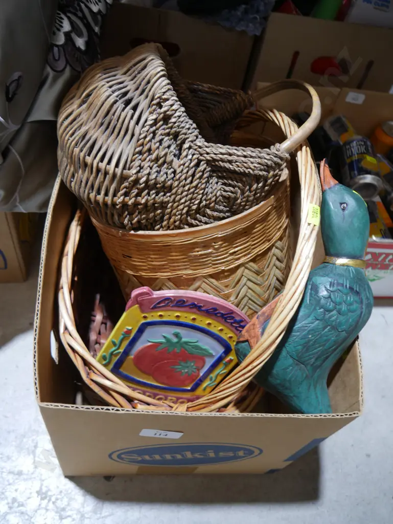 Baskets etc Image 1++