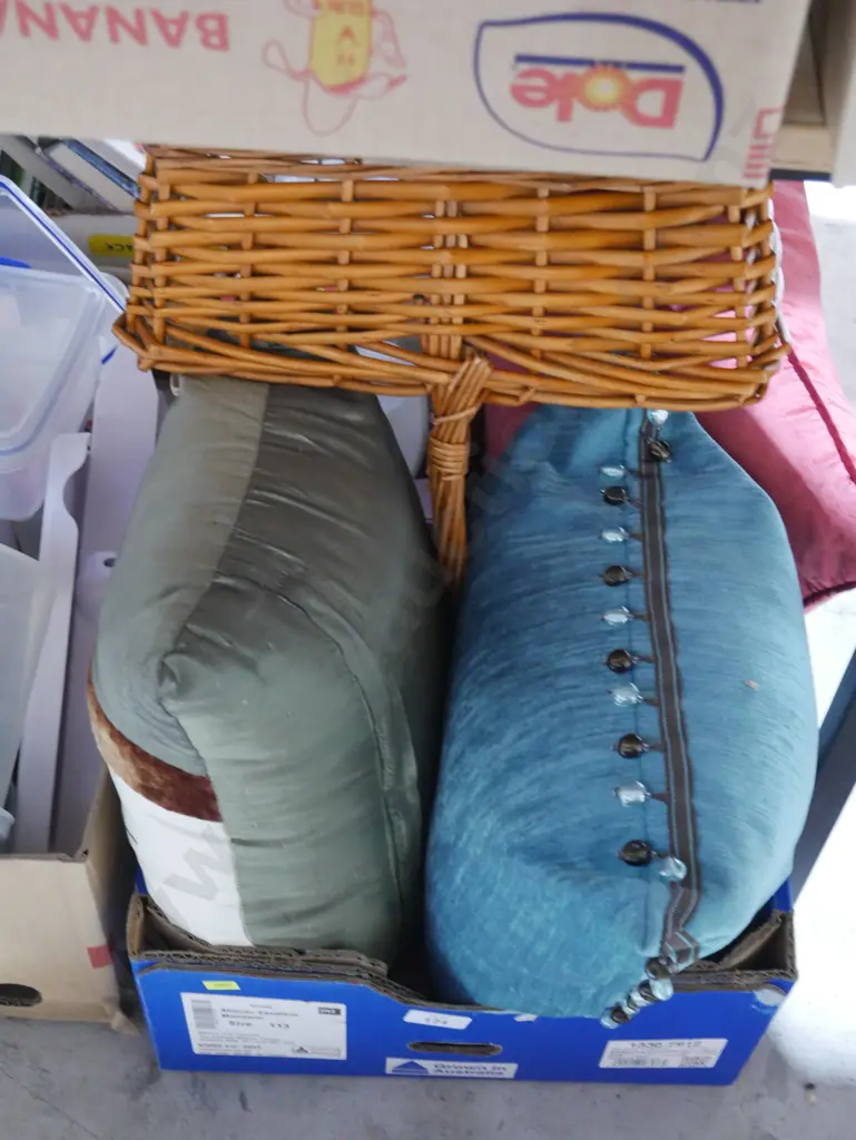 Cushions and basket Image 1++