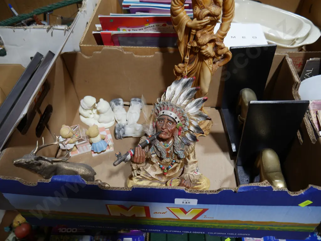 Figurine ornaments Image 1++