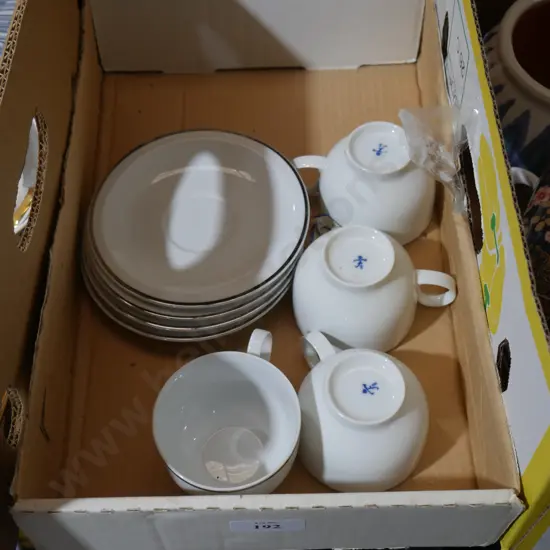 Furstenberg cups and saucers