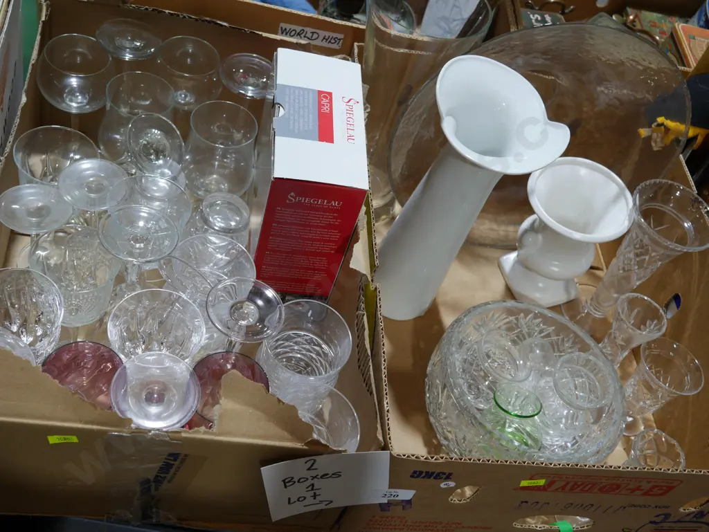 Two boxes of glassware etc Image 1++