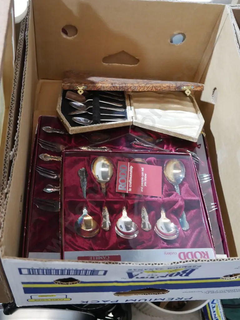 Boxed cutlery Image 1++