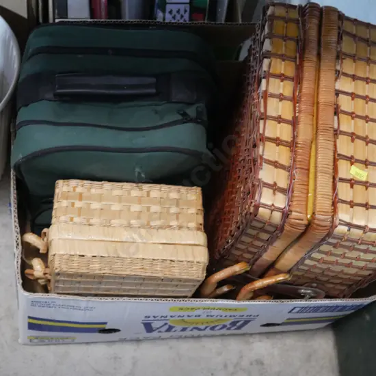 Picnic baskets etc