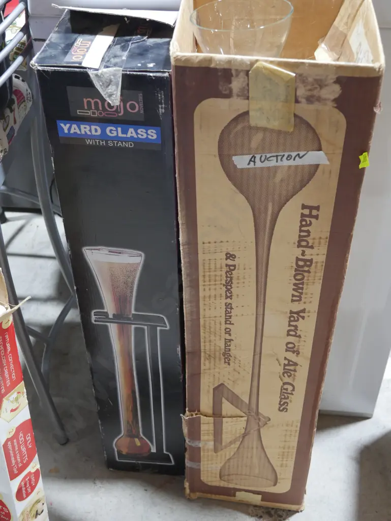 2 yard glasses Image 1++