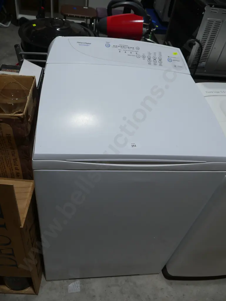 Fisher & Paykel washing machine Image 1++