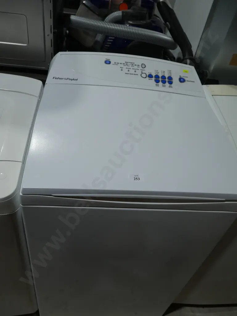Fisher & Paykel washing machine Image 1++