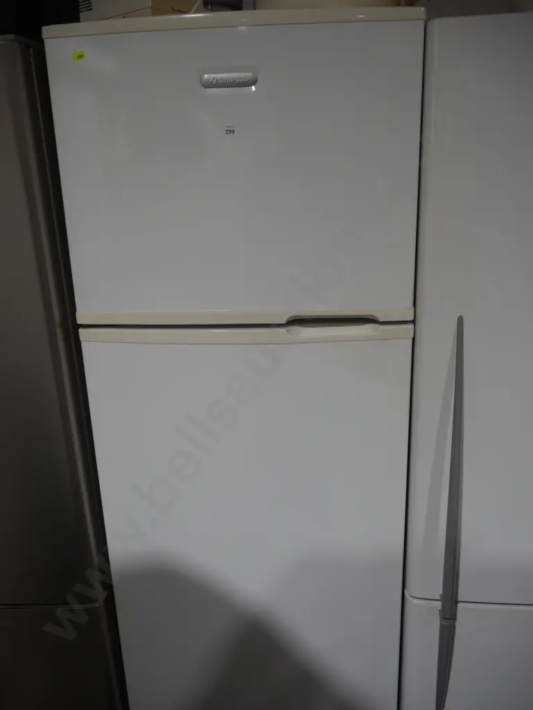 Simpson fridge freezer Image 1++