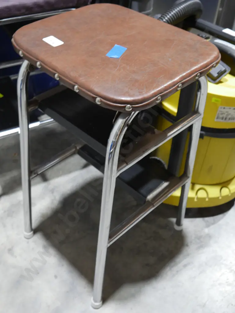 Step stool Image 1++