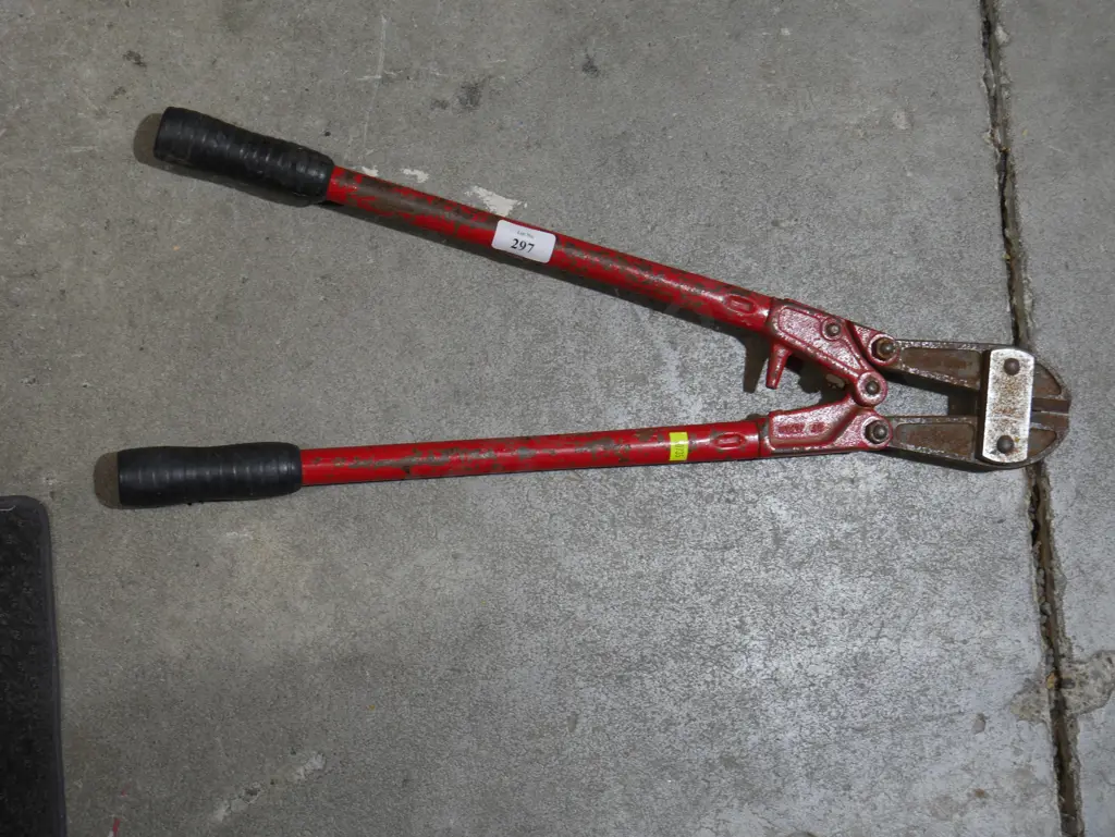 Bolt cutters Image 1++