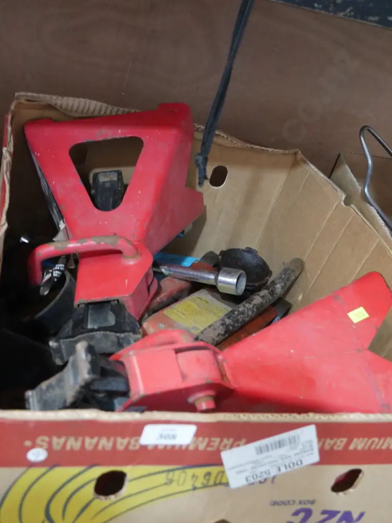 Axle stands and trolley jack Image 1++