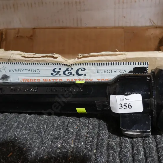 Underwater battery torch