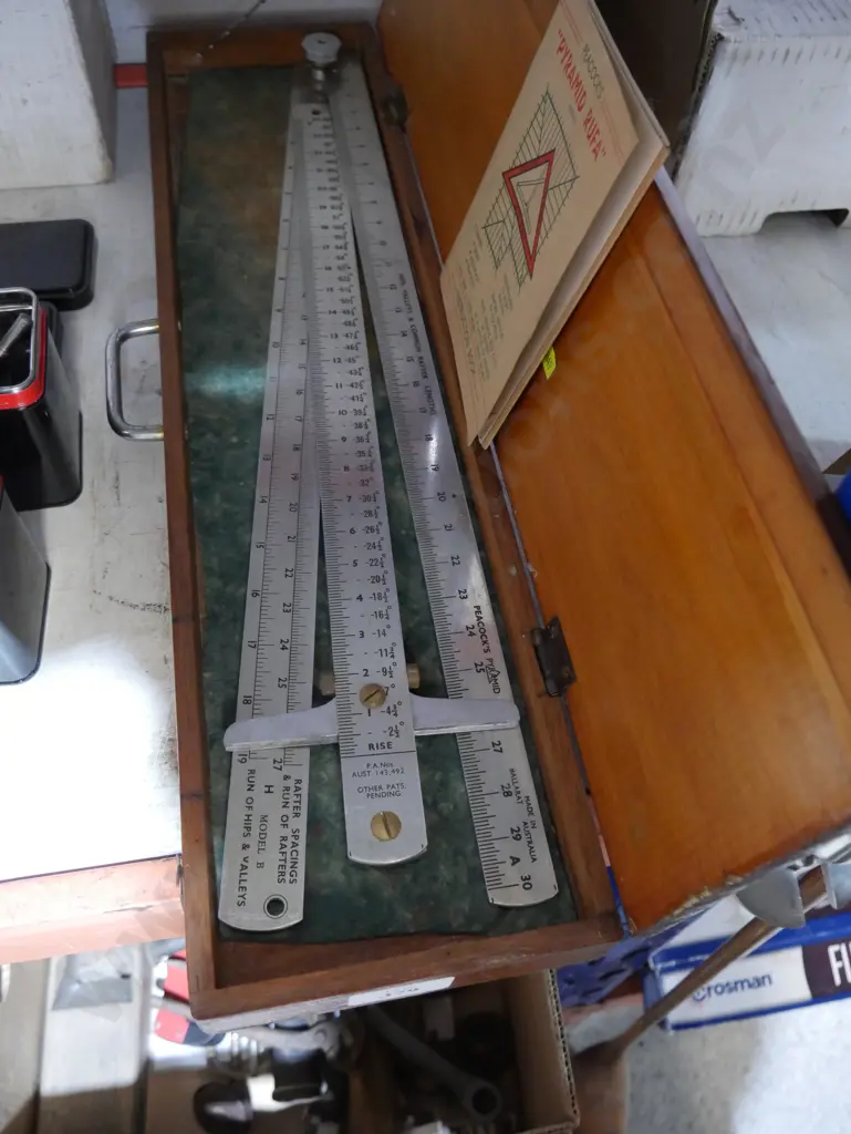 Rafter square ruler Image 1++