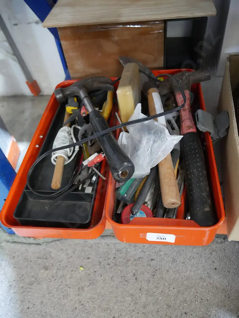 Toolbox and contents Image 1++
