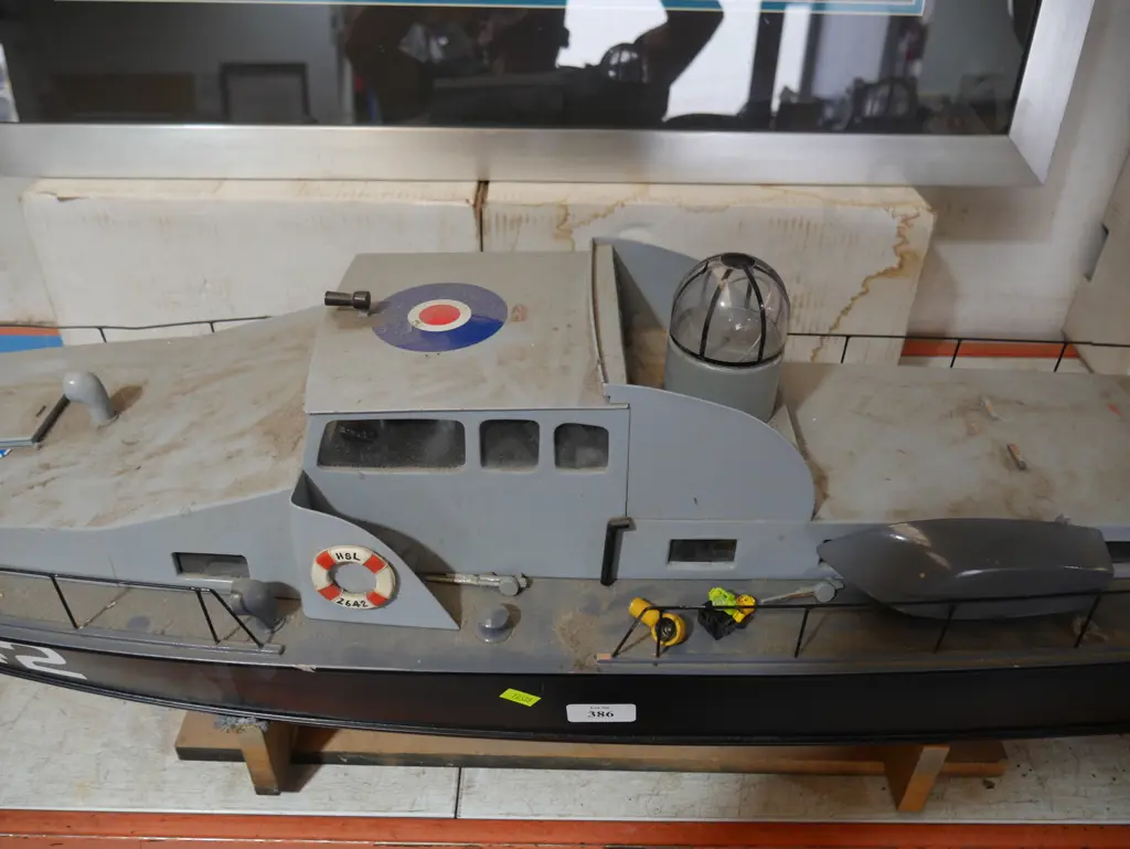 Large model boat Image 1++
