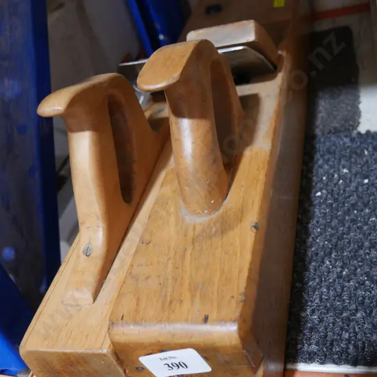 2 large wooden planes