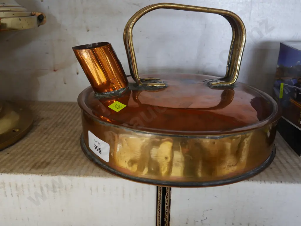 Copper kettle Image 1++