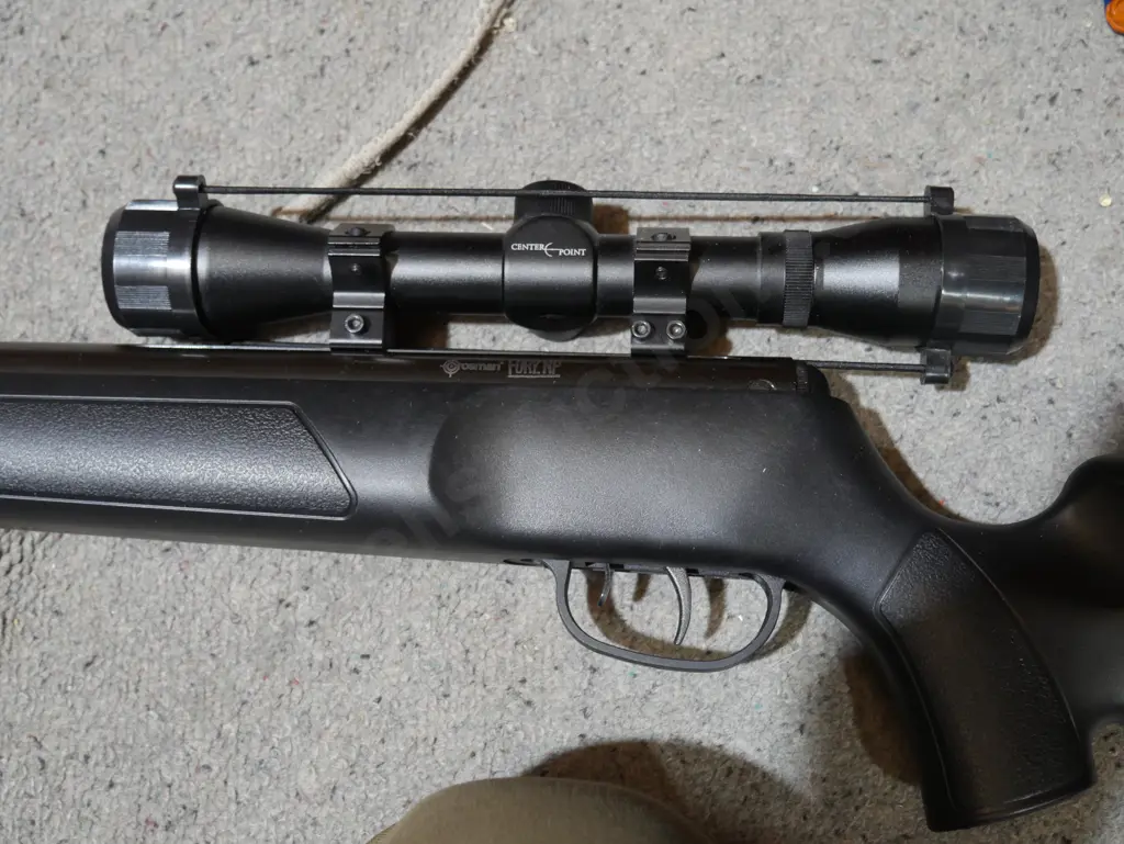 Air rifle and bag Image 1++