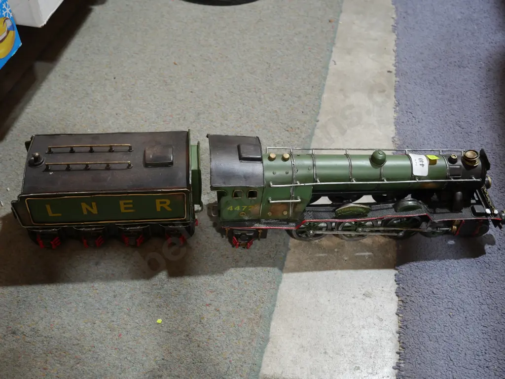 Model train Image 1++