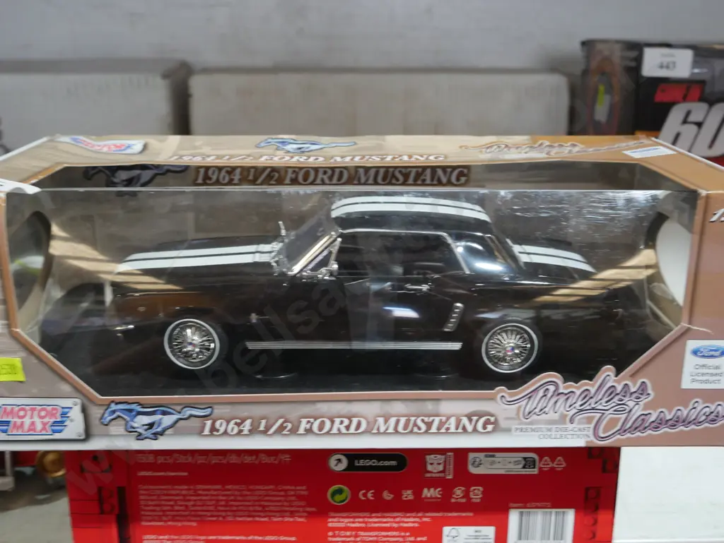 1964 Ford Mustang model Image 1++