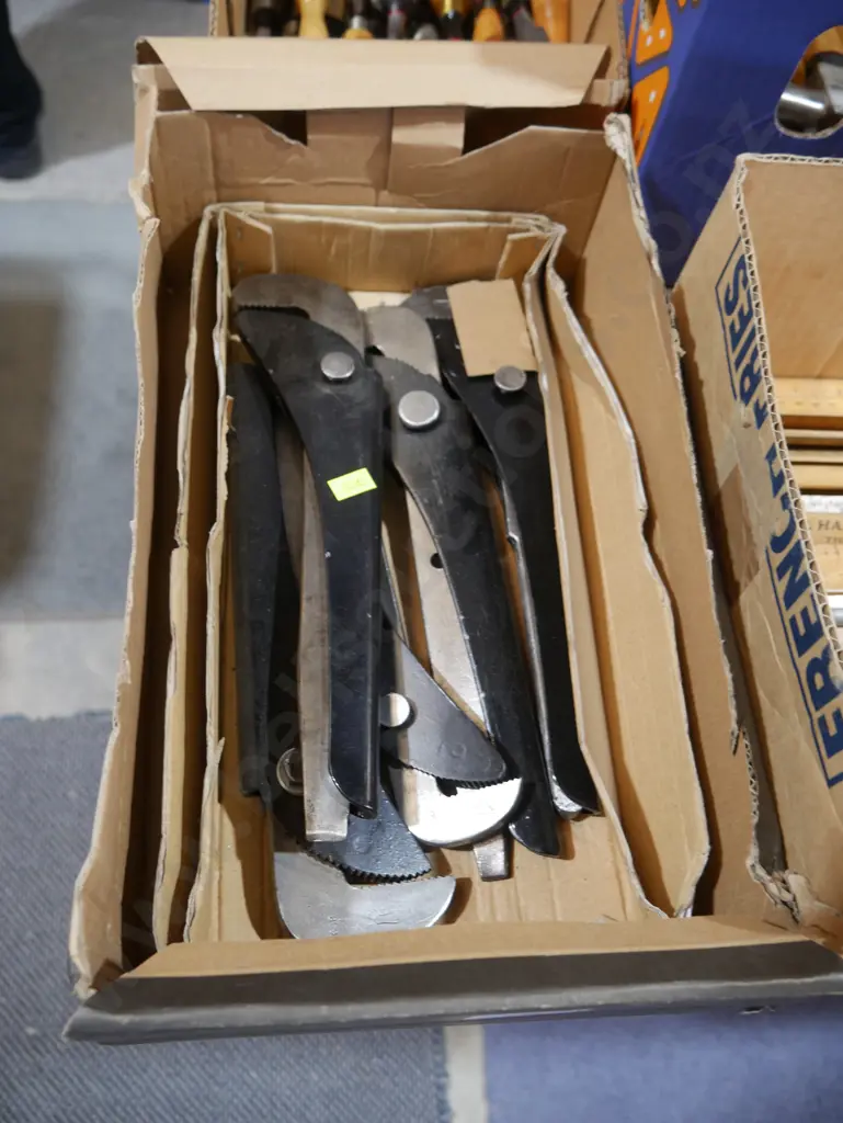 Adjustable wrenches Image 1++