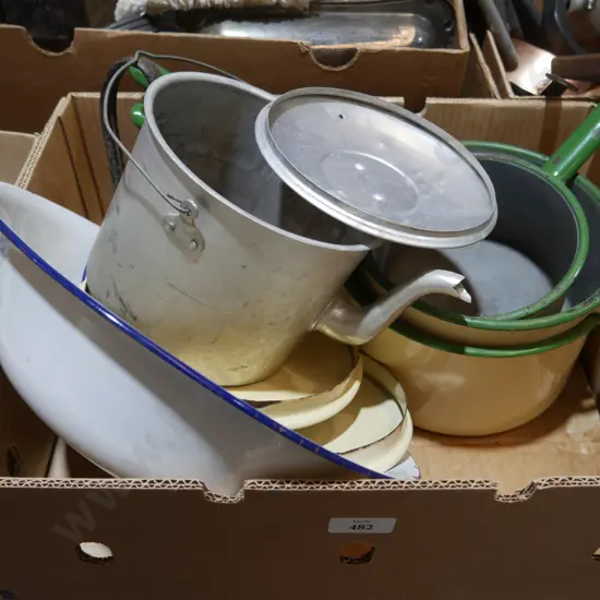 Enamel cookware