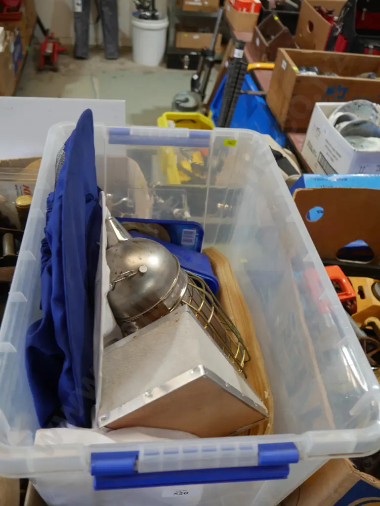 Beehive sundries Image 1++