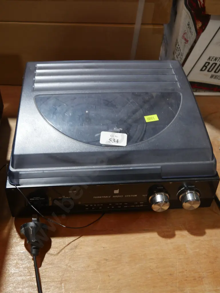 Turntable radio system Image 1++