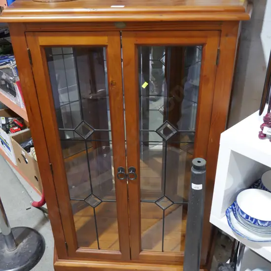 Corner display cabinet