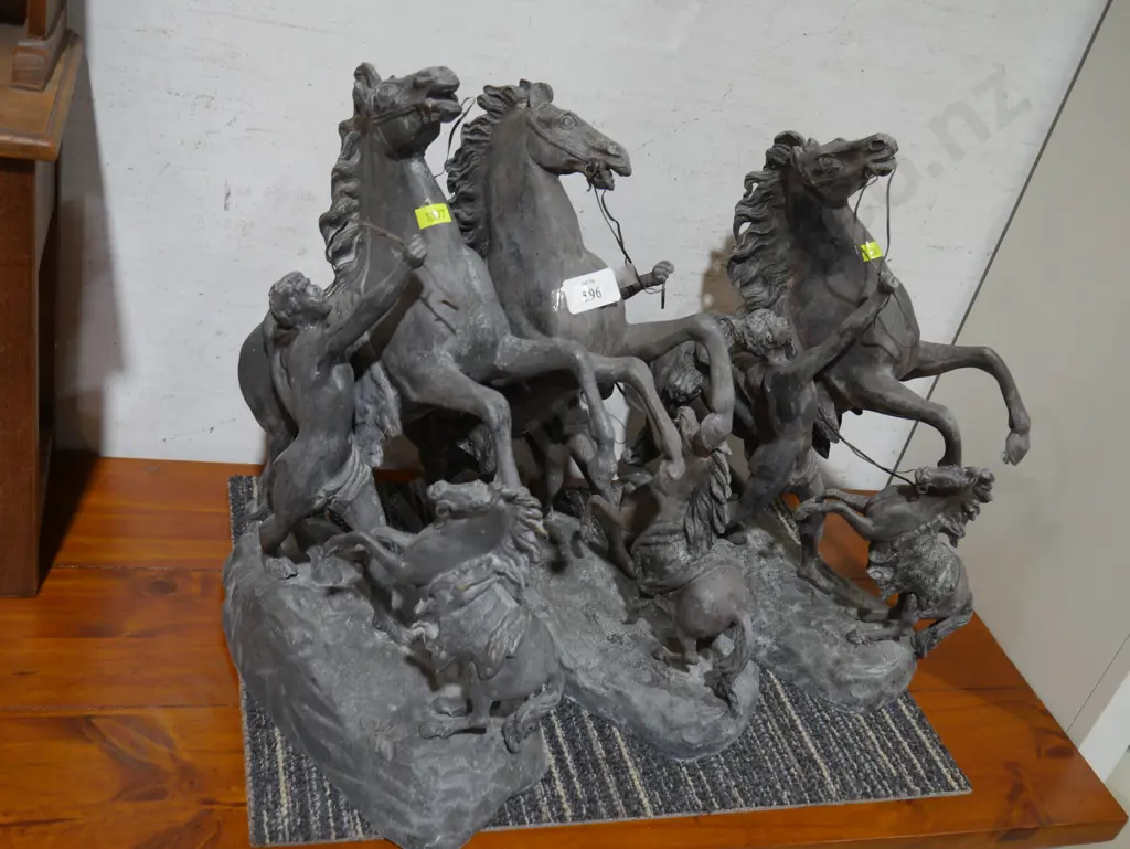 3 metal horse ornaments Image 1++