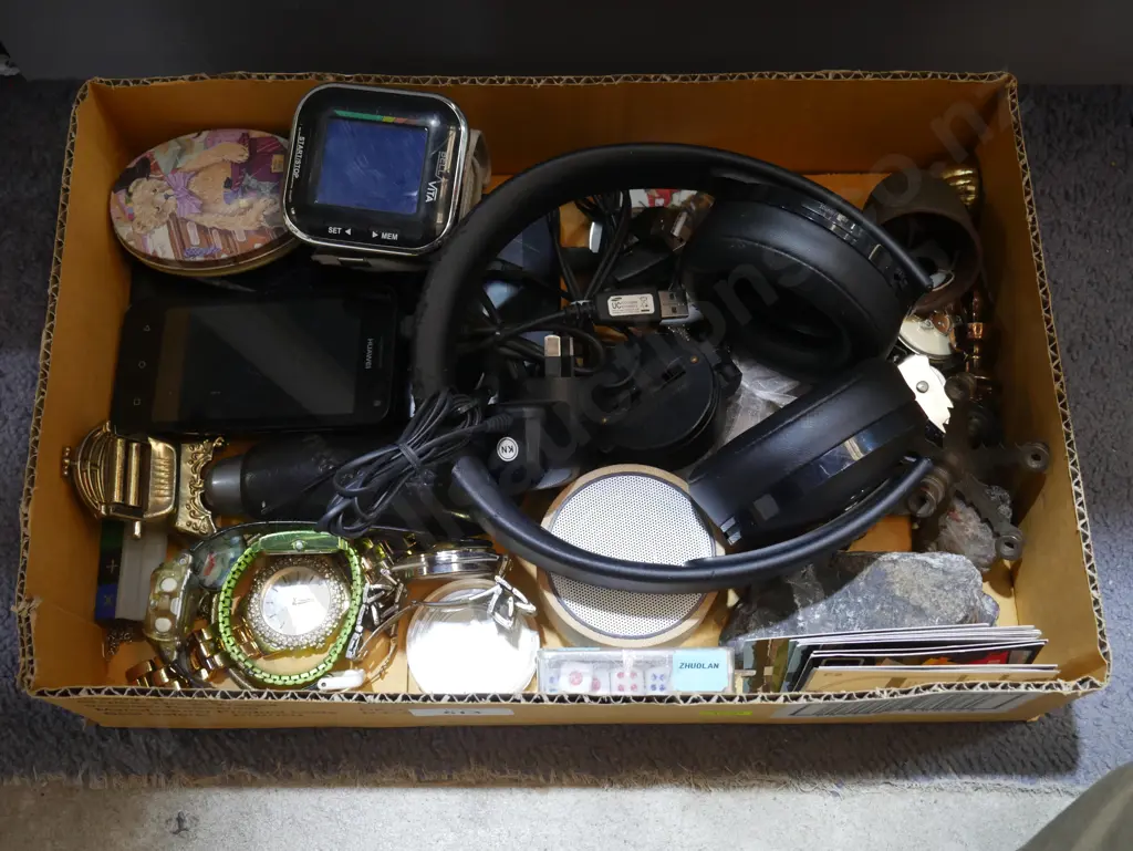 Headphones, watches, phones, etc Image 1++