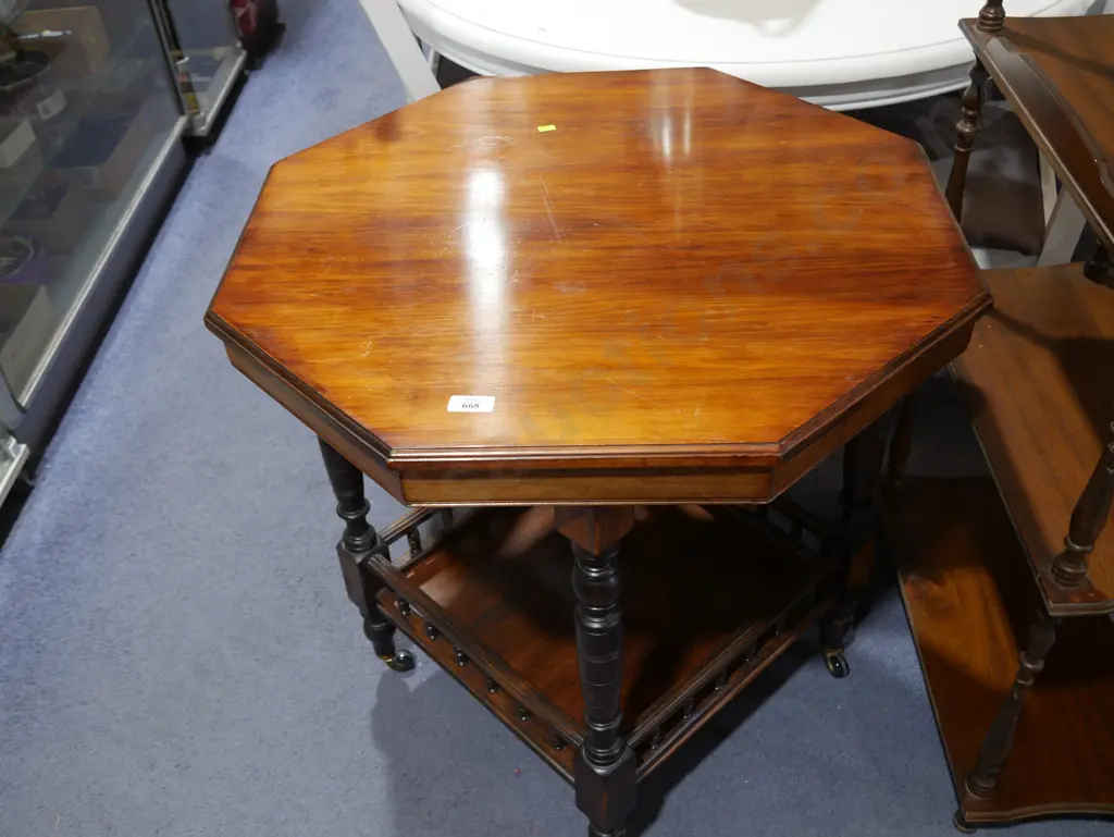 Occasional table Image 1++