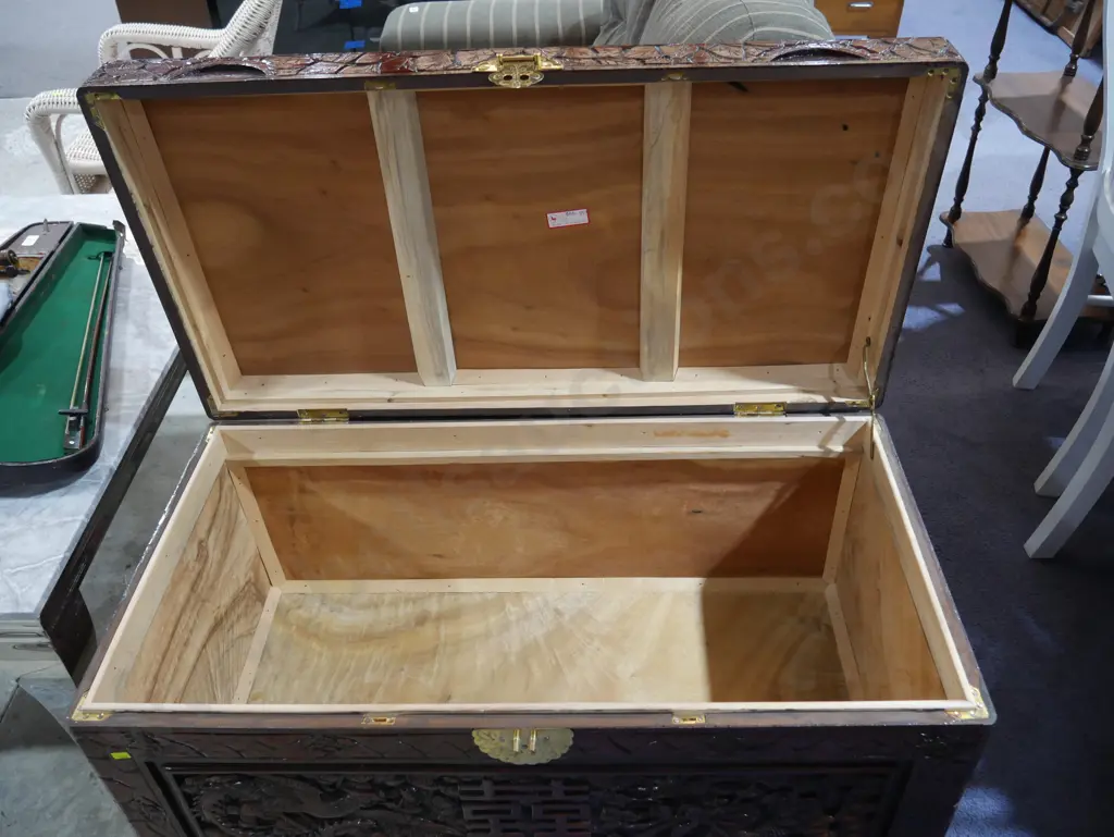 Champhor wood chest Image 1++