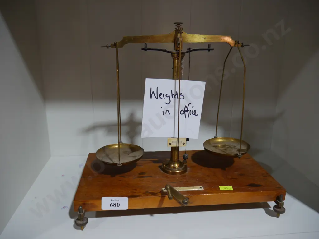 Scales and weights Image 1++