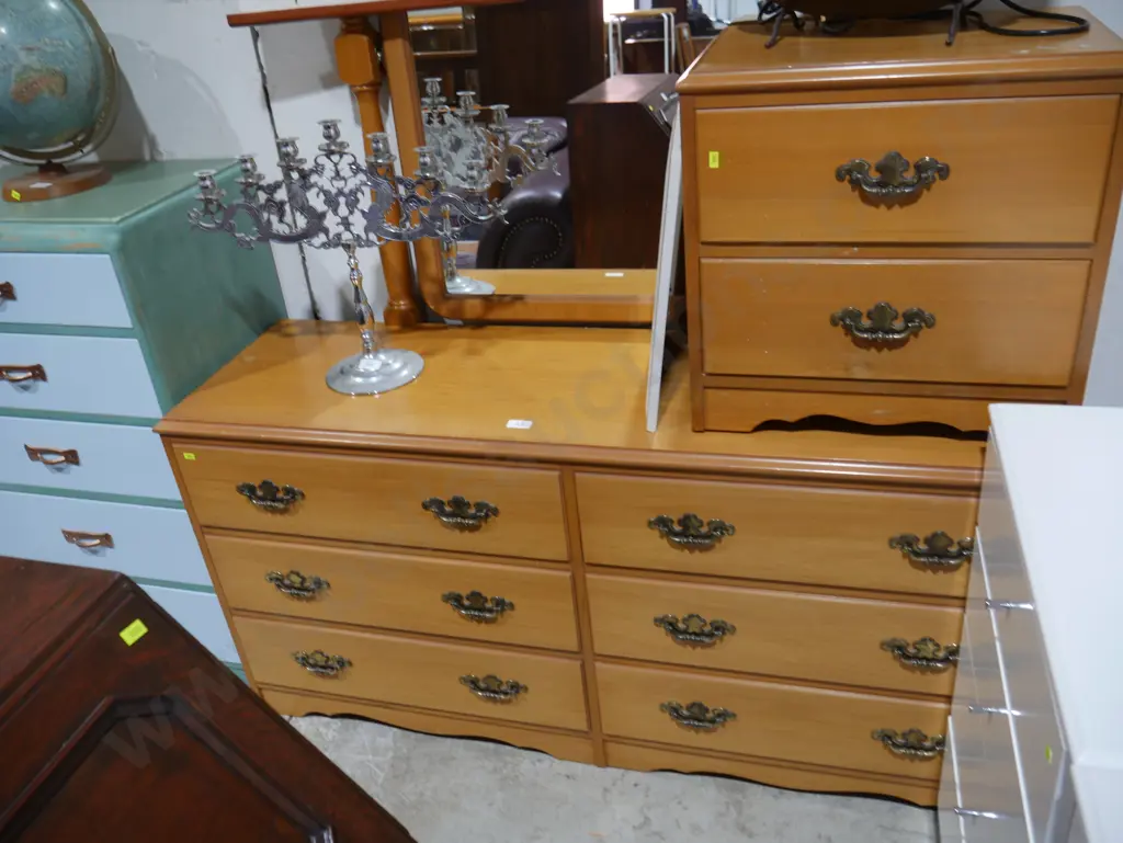 Two piece bedroom suite Image 1++