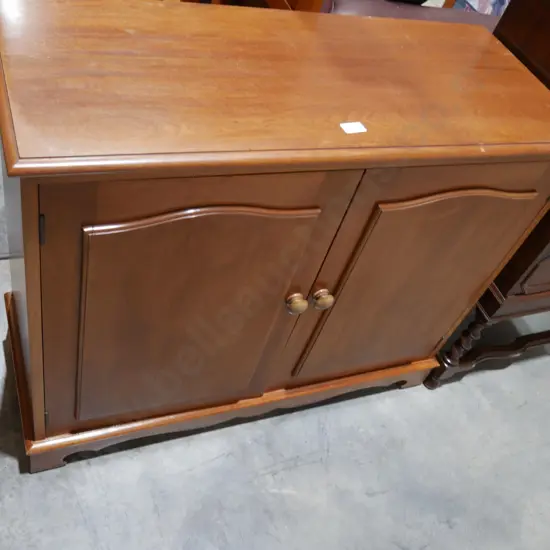 Sideboard