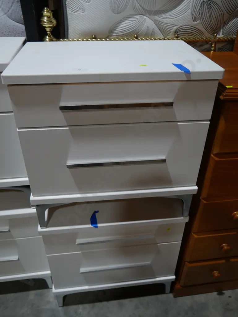 Pair of bedside drawers Image 1++