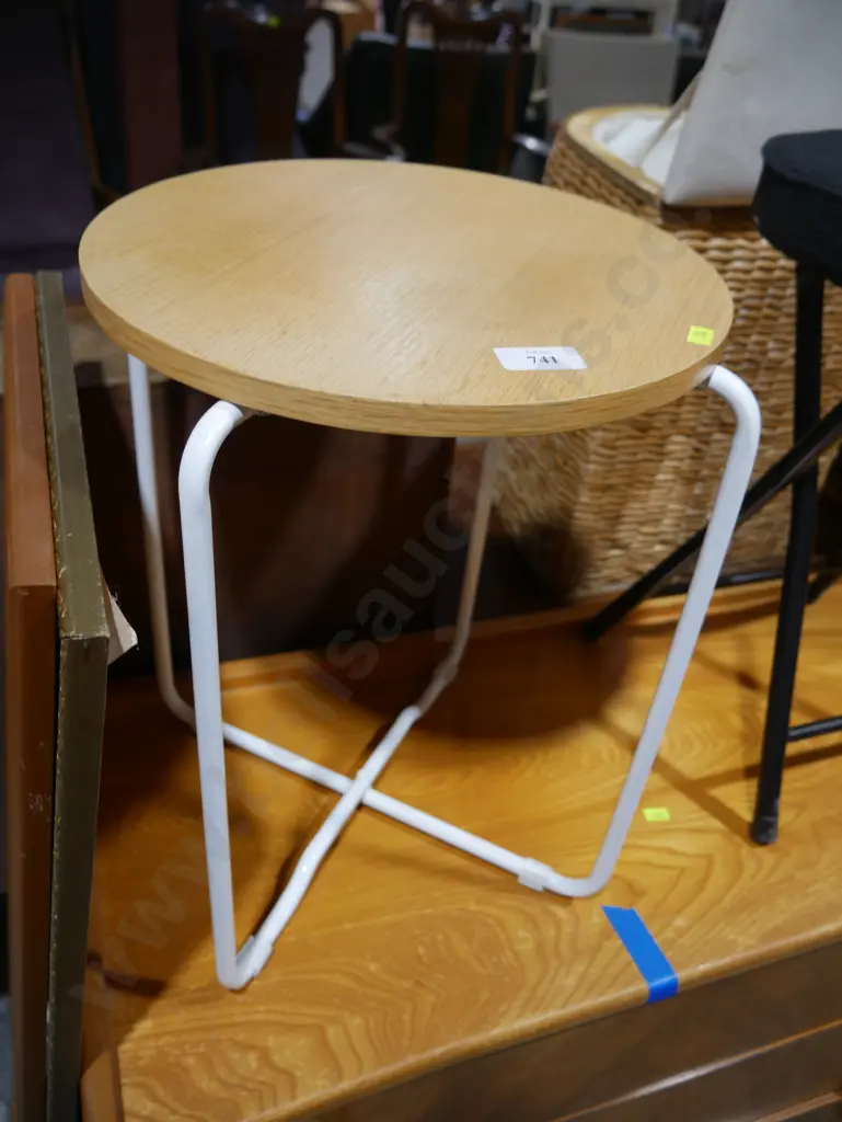 Plant stand Image 1++