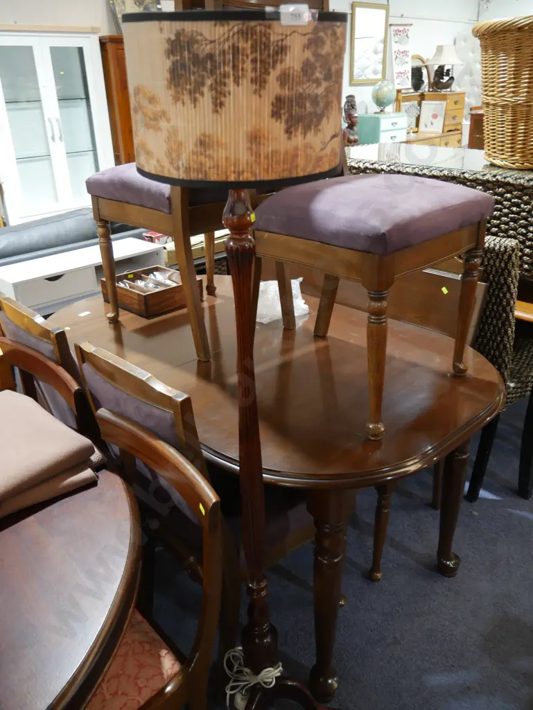 Standard lamp Image 1++