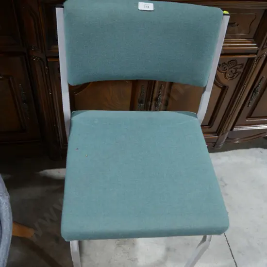 Upholstered dining chair