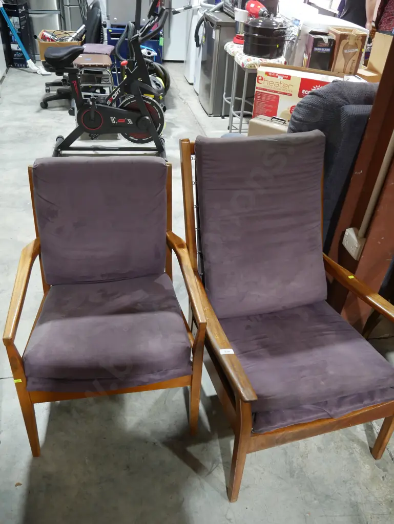 Pair of armchairs Image 1++