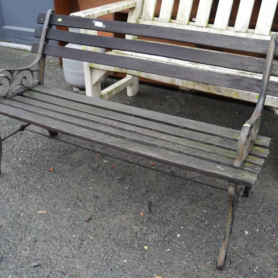 Outdoor bench seat